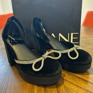 Lane Bryant Black Velvet Platform Heels, Size 8 Wide, *Never Worn*